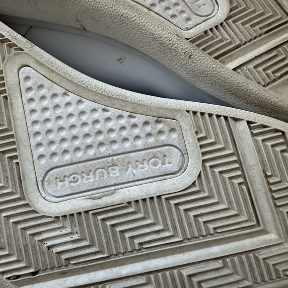 Tory Burch Sz 9 Howell Court Leather Sneakers in Titanium White/Allium Purple - Picture 9 of 16